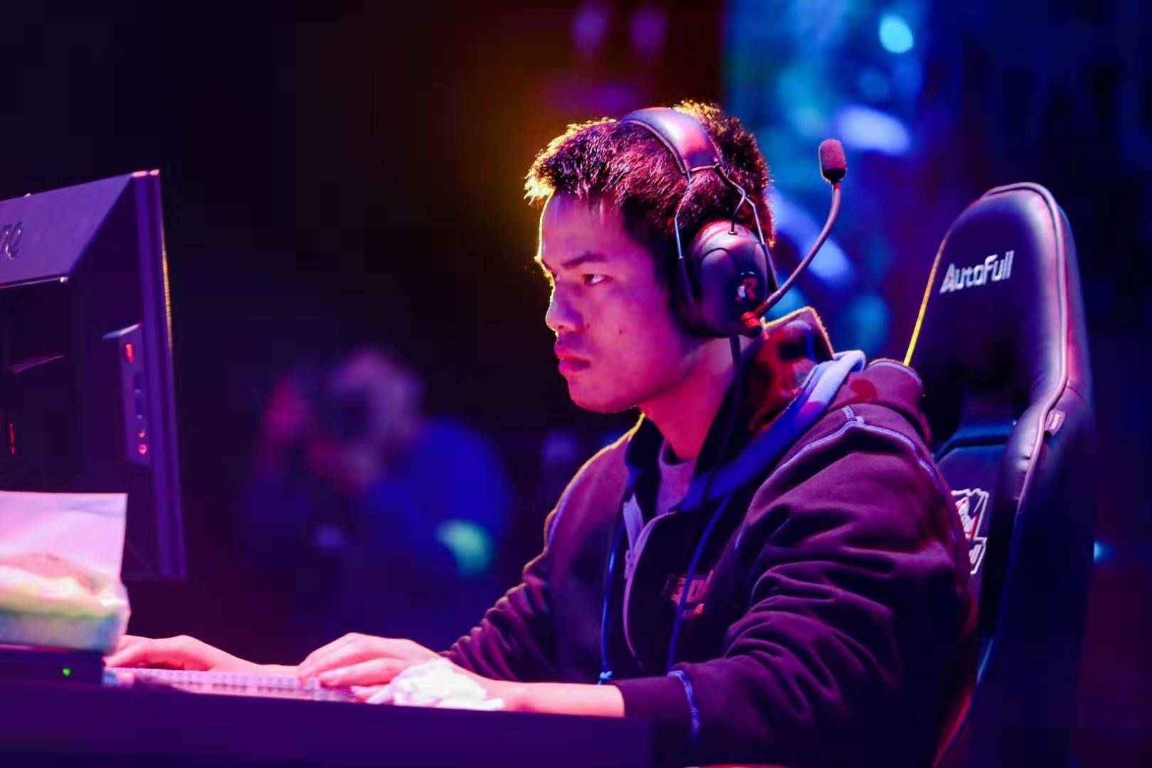 仅是技术的 仅是技术的