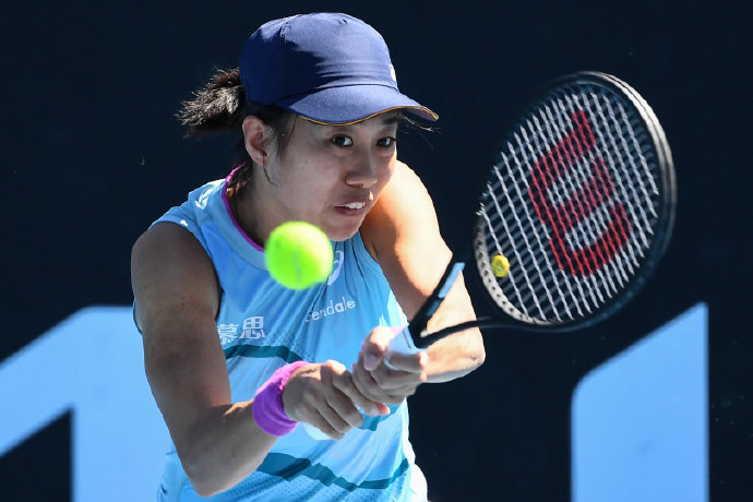 赛都充满着 赛都充满着